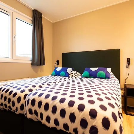 Comfortable Chalet With Dishwasher, 8 Km From Hoorn